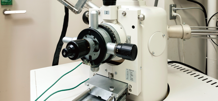 顕微鏡室 走査型電子顕微鏡